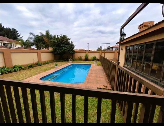 4 BEDROOM HOUSE FOR SALE IN VANDERBIJLPARK SE 8
